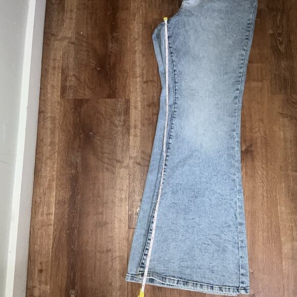 Retro High Rise Flare Leg Jeans Light Wash Denim Stretch- SIZE 14 - Picture 7 of 11
